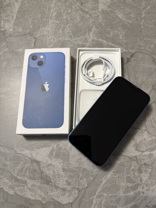 Iphone 13 256 GB albastru ca nou