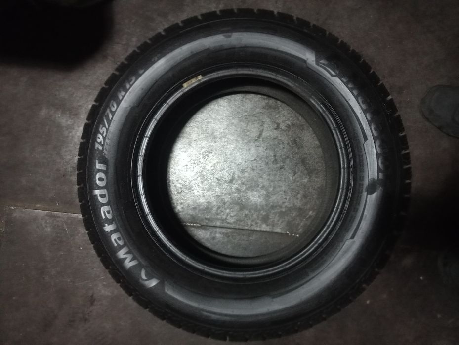Продам шины 195/70/15c