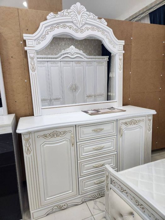 Mebel spalni garnitur