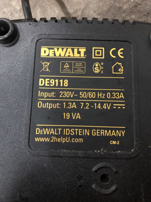 Зарядно DeWALT - 7,2V ; 14,4V ; 18V ;