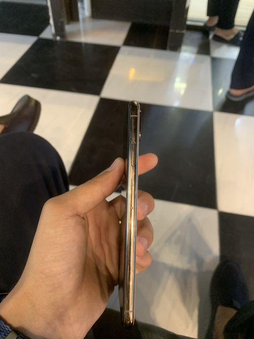 Iphone Xs Max ideal srochna sotiladi