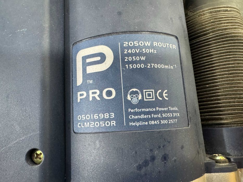 Оберфреза - Pro 2050W / 6mm / 12mm гр. Кричим • OLX.bg