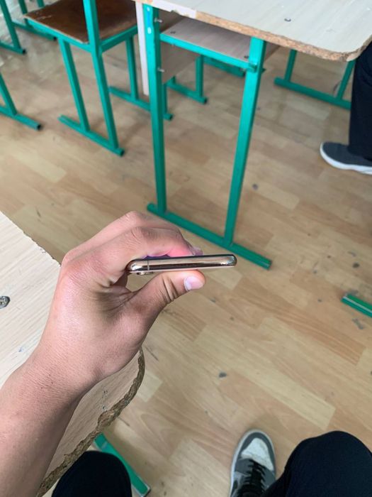 Iphone xs 256gb.