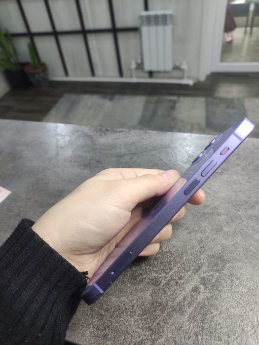 Продам Iphone 12 64гб память