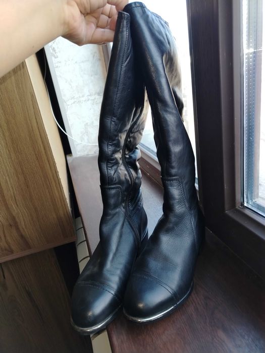 Зимние женские сапоги