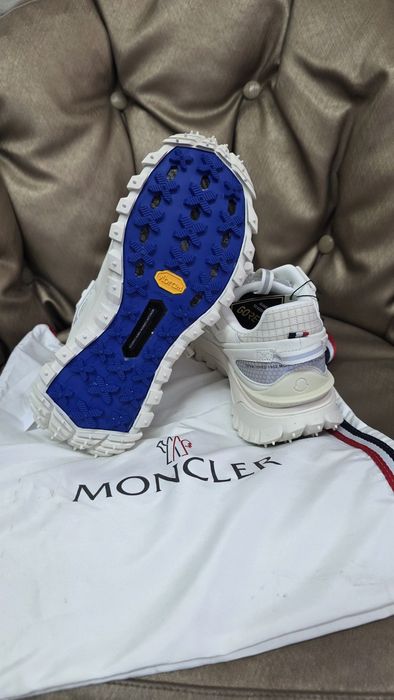 Mаратонки Moncler налични