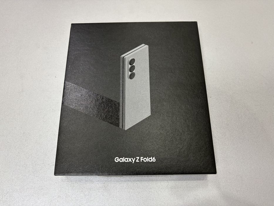 Samsung Galaxy Z Fold 6, 512 gb, 12 gb ram, 5g, Silver Shadow, nou la cutie
