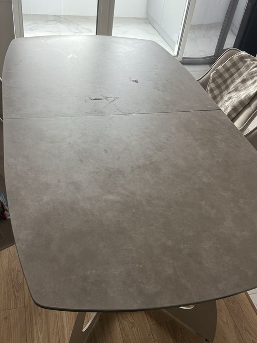 Продаем кухонный стол