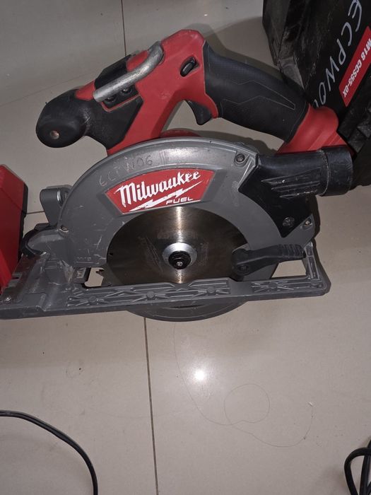 Milwauke circular M18  CCS55