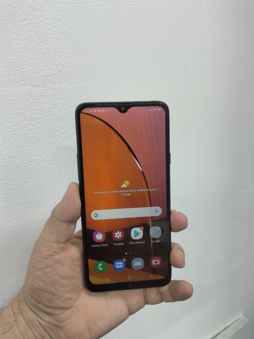 Продам Samsung A20s 32gb