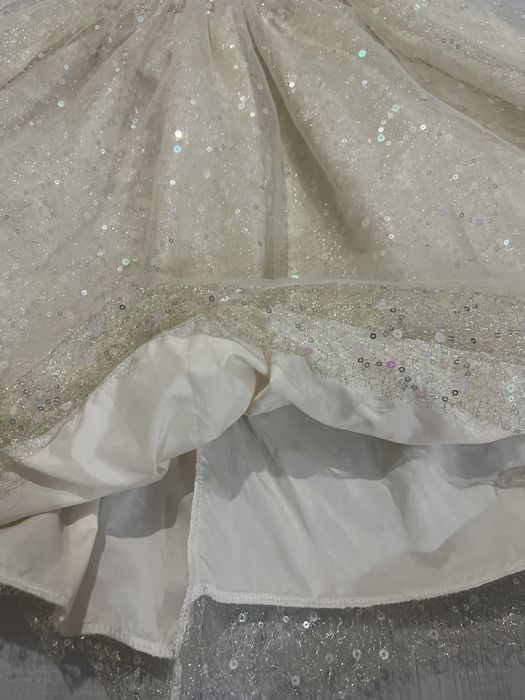 Нарядное платье размер 116