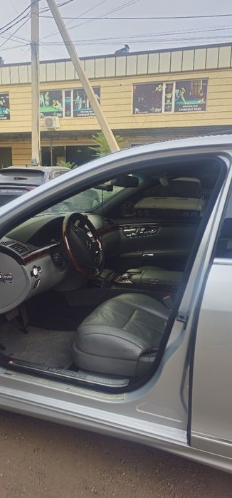 Mercedes-Benz S500 W221
