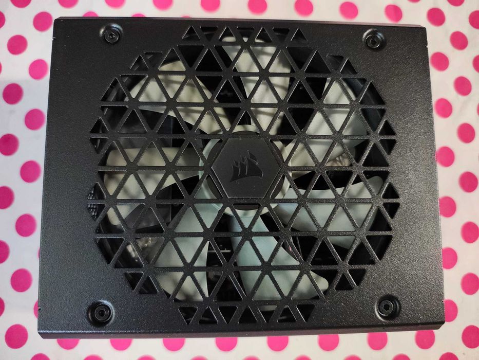 Sursa Corsair RMx SHIFT Series RM1200x, 80+ Gold, 1200W. Garantie