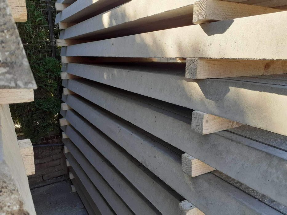 Stalpi gard tip șpalier