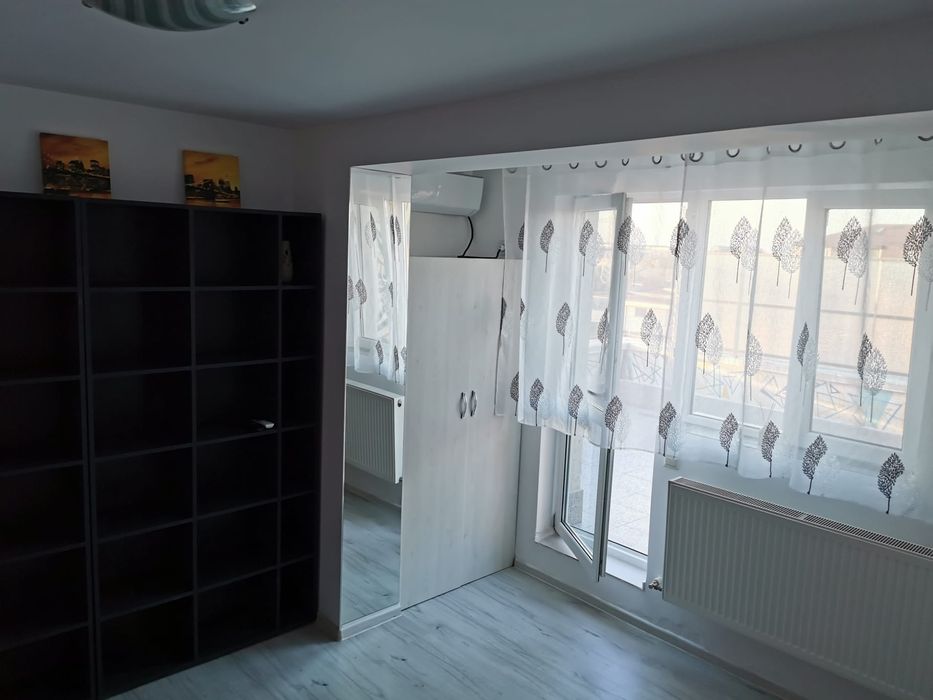 Vand sau Schimb, Garsoniera cu 2 sau 3 camere sau casa in apropierea B