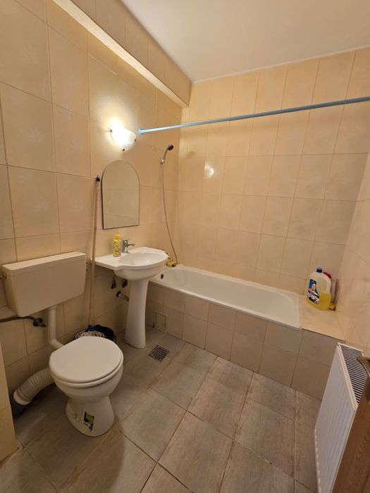 Zona Pronto Ofer spre închiriere apartament cu o camera/garsonieră
