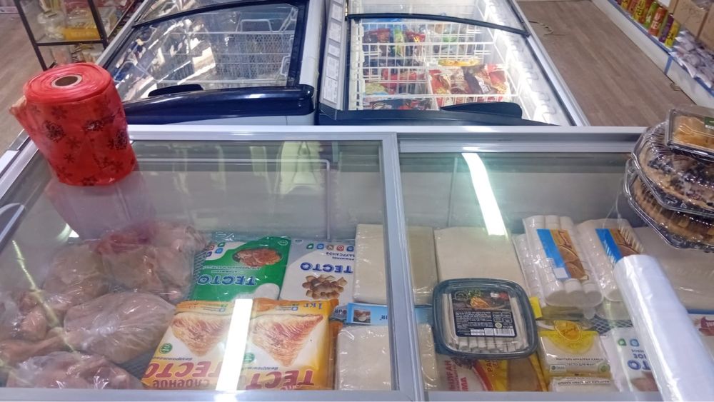 Холодильник в магазин