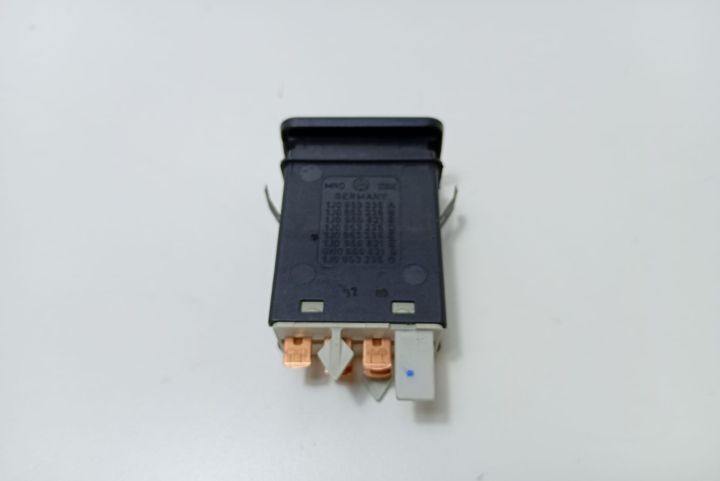 Buton  avarii 1J0953235 Volkswagen VW Golf a 4-a generatie