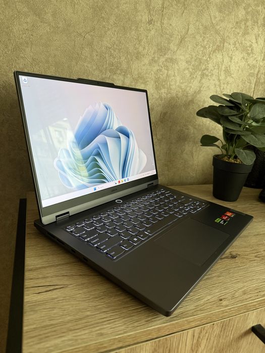 Lenovo Legion Slim 5 14.5 inch OLED 120hz, 32gb ram, 1TB, RTX 4060, в гаранция