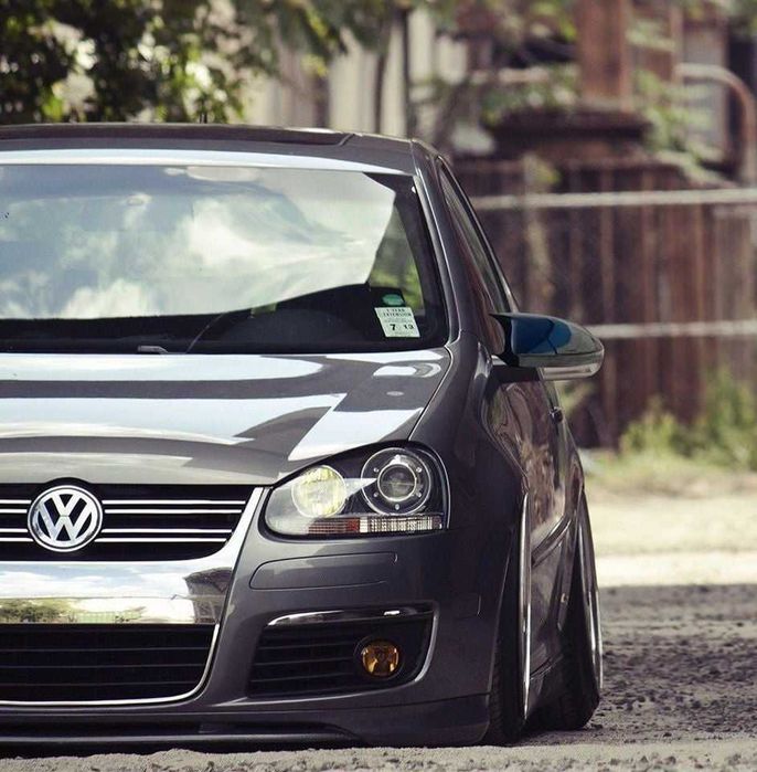 Capace oglinzi model Batman pentru Volkswagen Golf 5