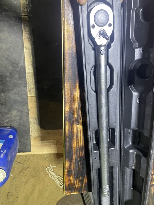 Динамометрический ключ .