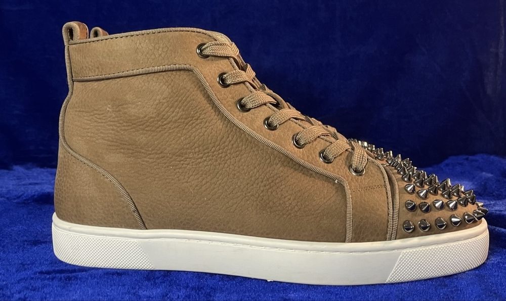 Christian Louboutin Autentic 40