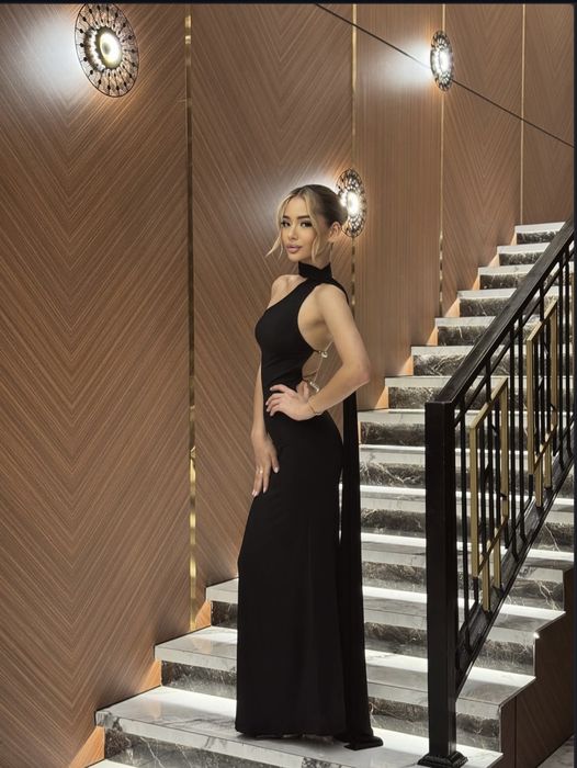 Платье облегающий