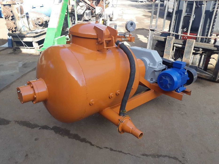 Пневмонагнетатель, полусухая стяжка полов, агрегат раствор полусухой