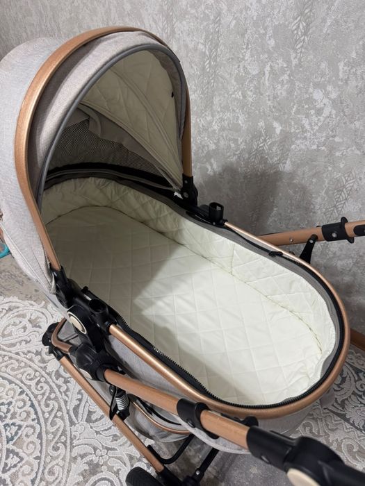 Продам детскую коляску
