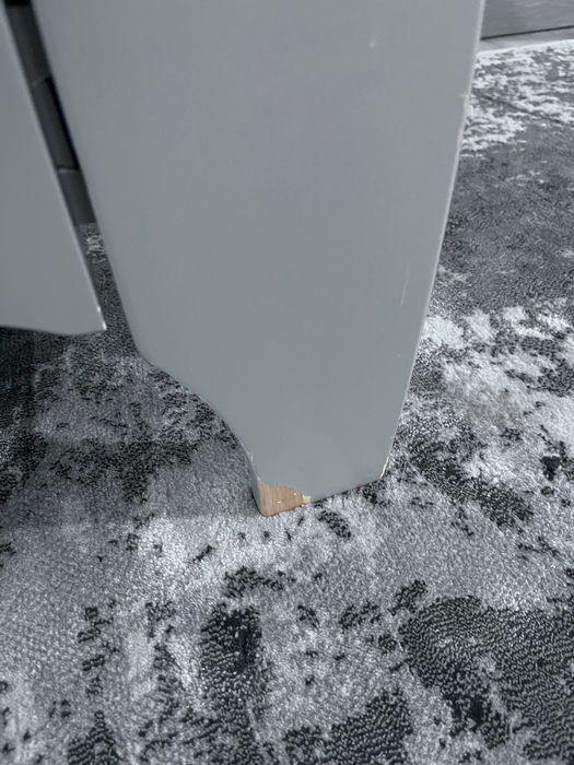 Pătuț culoarea grej, din lemn. Saltea 120x60cm