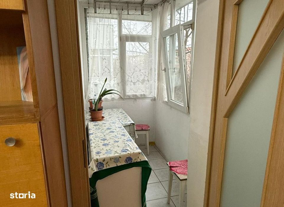 Apartament 2 camere Podul de Fier , 46 metri, etaj 3 Cod:162396