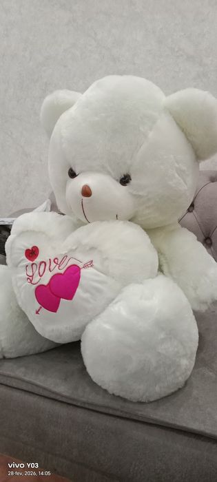 Oppoq yoqimtoy ayiqcha sotiladi