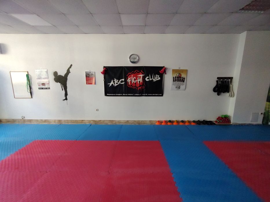 Зала под наем почасово за спорт