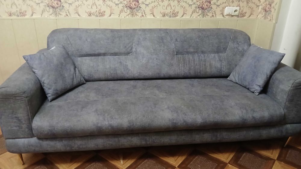 Продается диван.