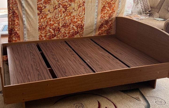 Кровать двухспальная