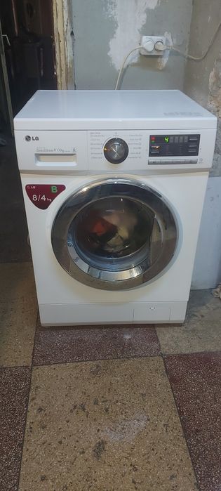 Masina de spalat rufe LG DirectDrive 8kg cu uscator Reducere pt BuyBac
