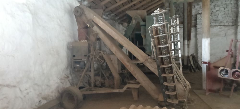 Продам Зерномет хм 90