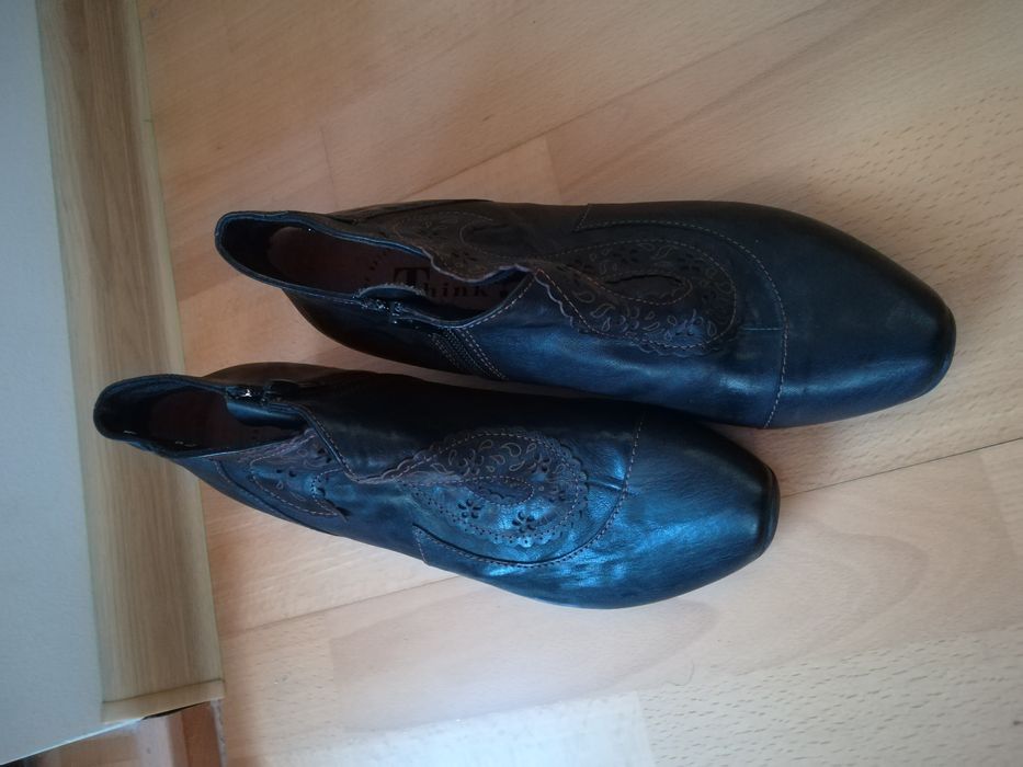 Ниски боти от естествена кожа номер 39-40