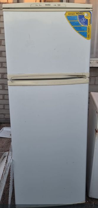 Продам холодильник