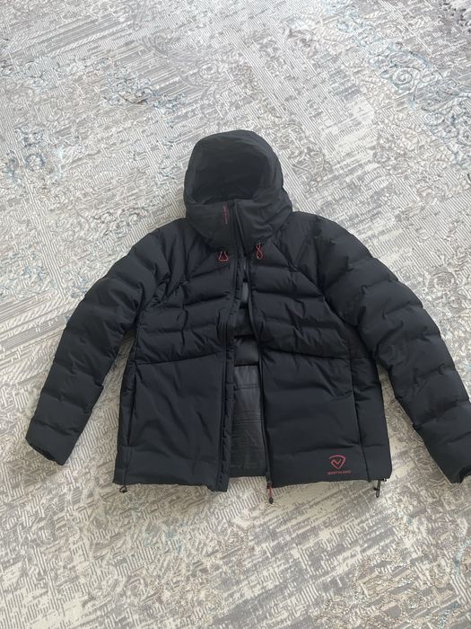 Продам куртку в отличном состояние