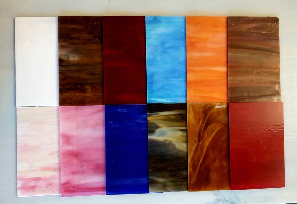 Комлекти от 12 броя цветни стъкла за вашето хоби