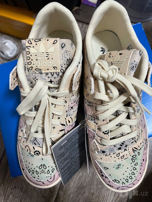 Кеды Adidas женские 39 новые с биркой