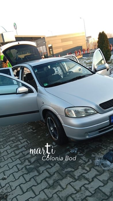 Vând Opel Astra g