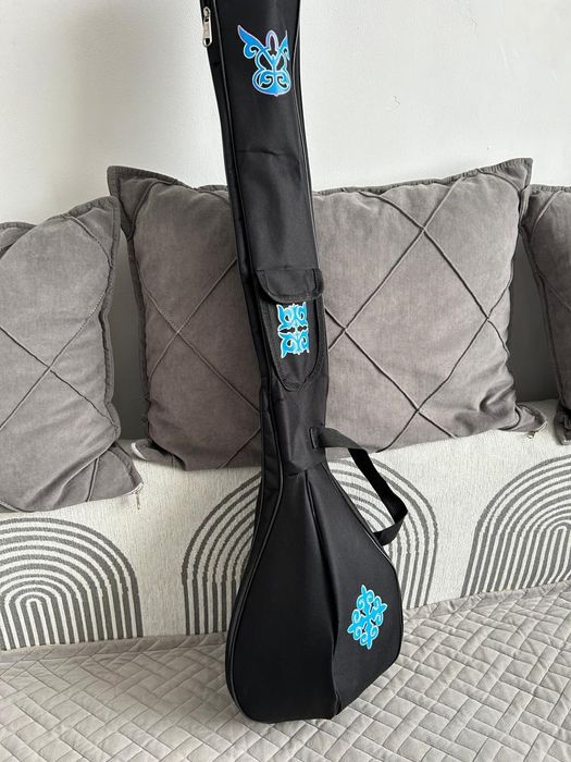 Продам домбру почи новая