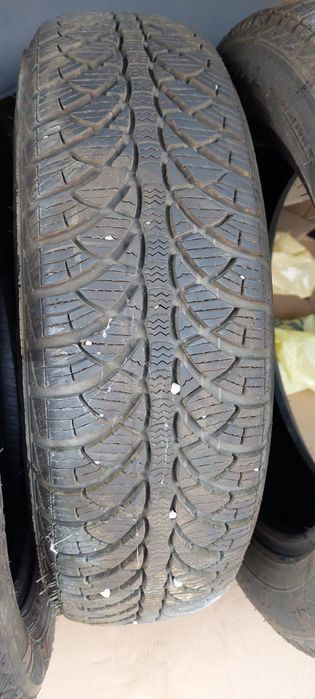 Pneuri Vară-İarnă în stare foarte bună !