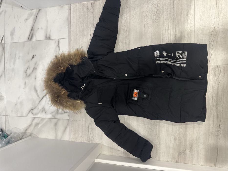 Вещи на девочку куртка и костюм