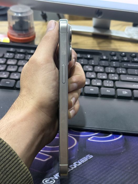 iPhone 15 Pro Max