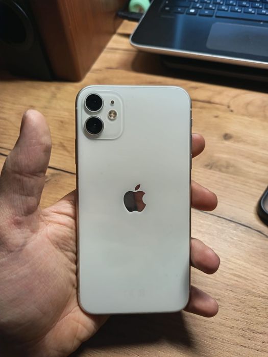 Продам iPhone 11 64gb
