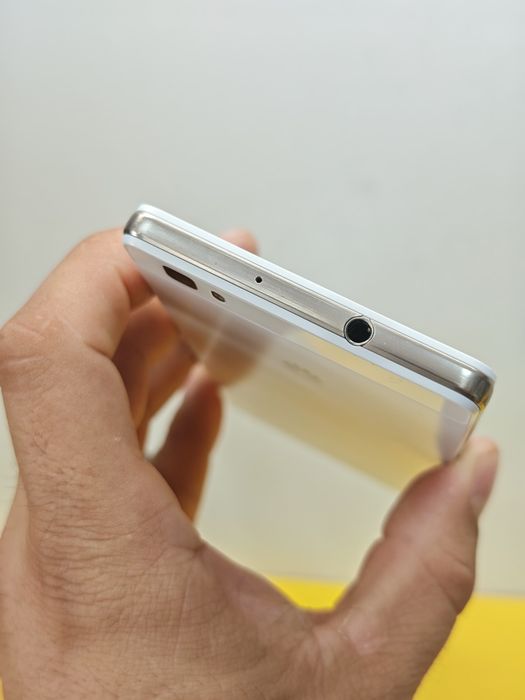 Huawei Ale-L21 stare excelentă alb /Negru