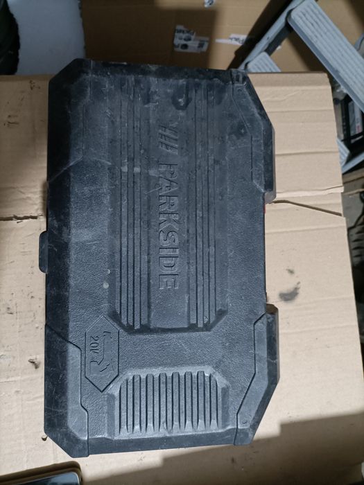 Cutie goală pentru scule... parkside ,livrez colet avantajos !